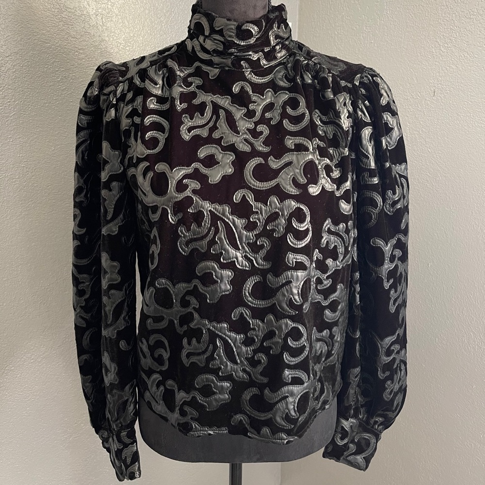 Long sleeve blouse